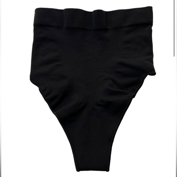 SKIMS Sculpting High Waisted Thongs Bundle of 3 in Taupe, Brown, Black (S) - Picture 11 of 16